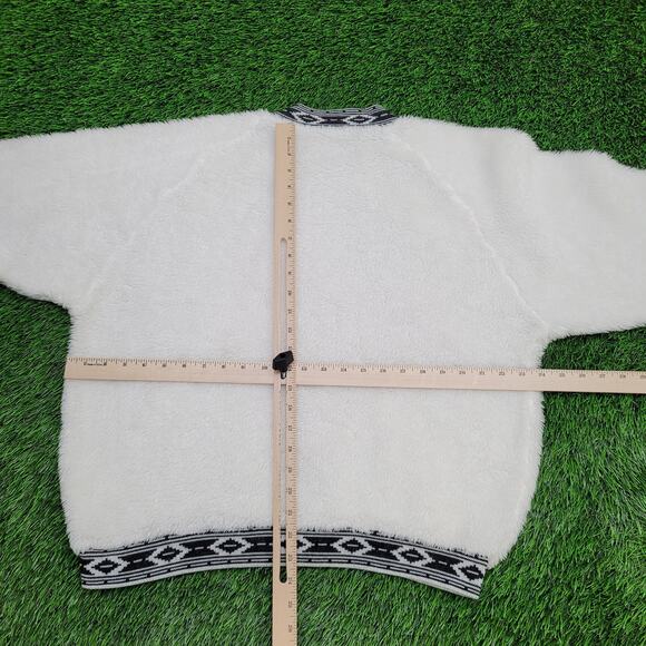 Vintage Parrinello Tribal Fuzzy Sweatshirt Womens XL 24x23 Raglan Boxy Baggy - Picture 7 of 9